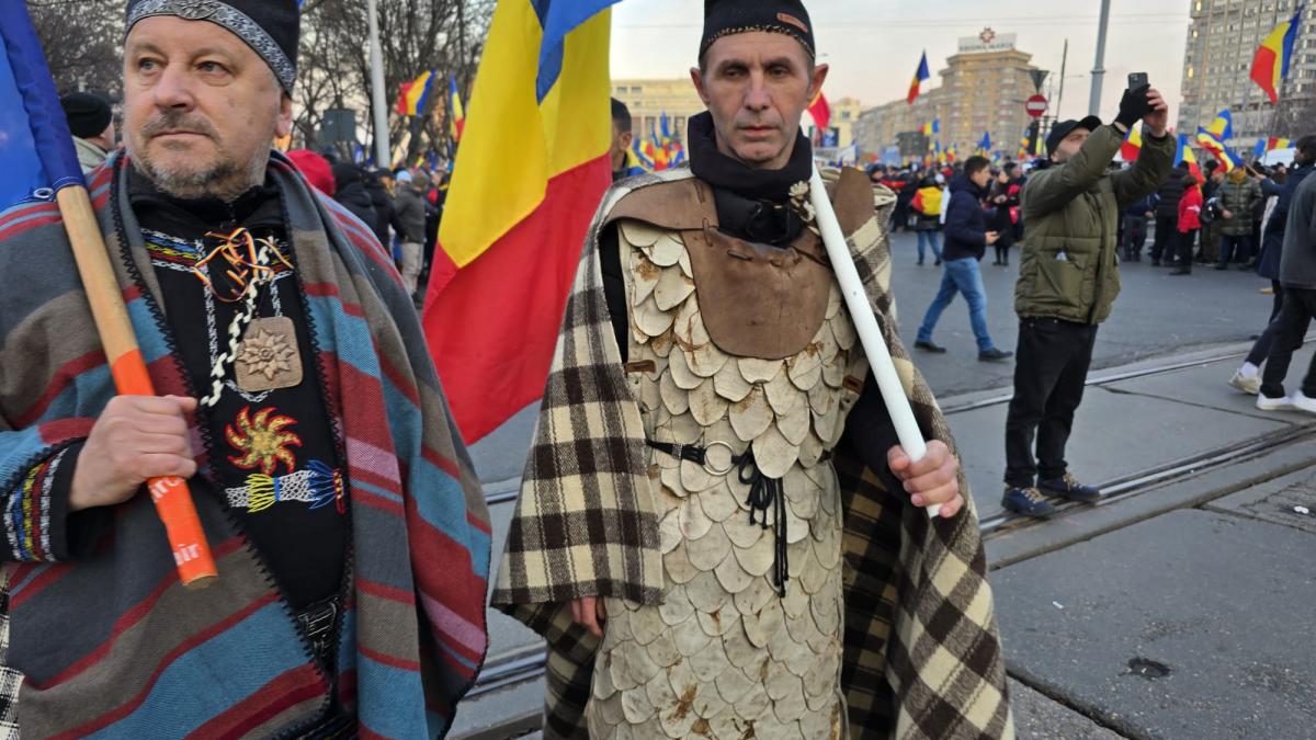 Ce nu s a vazut la televizor de la protestul AUR Reportaj incognito printre manifestanti Poate ca George nu e in Polonia