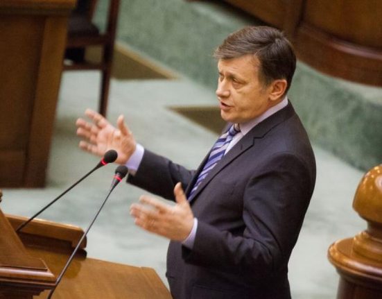 Crin Antonescu Exista similitudini infioratoare intre discursul lui Hitler si al lui Georgescu Este un ceausist tardiv