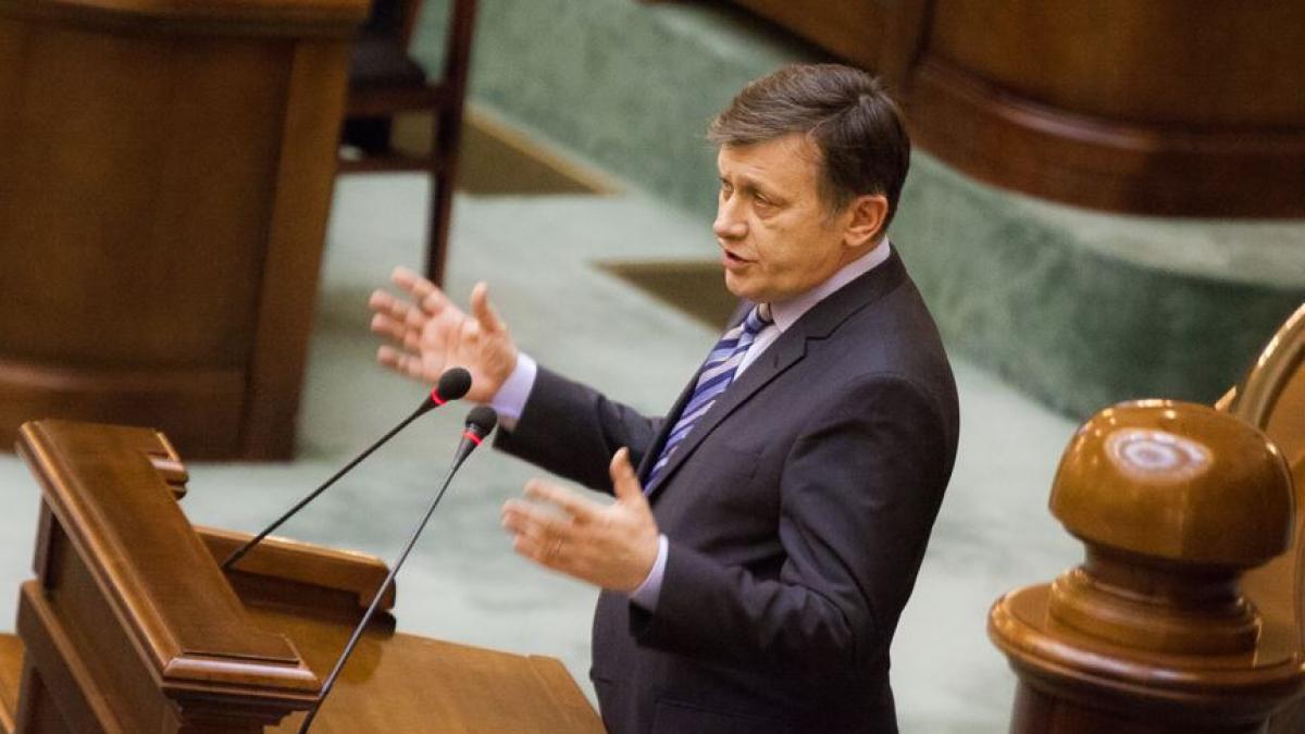 Crin Antonescu Exista similitudini infioratoare intre discursul lui Hitler si al lui Georgescu Este un ceausist tardiv
