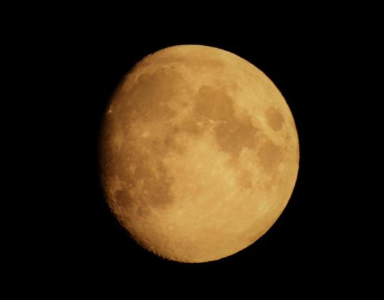 De ce cercetatorii spun ca trebuie trimise ceasuri pe Luna