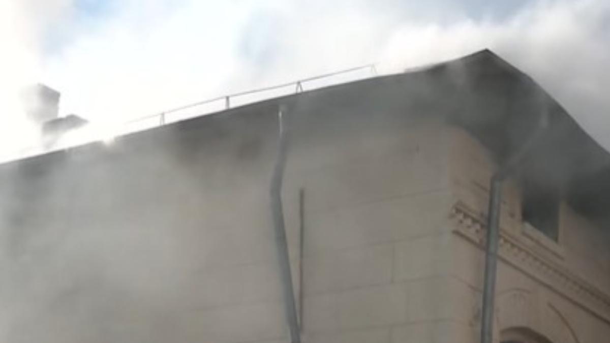 Incendiu mare la fosta cladire a Liceului Timpuri Noi