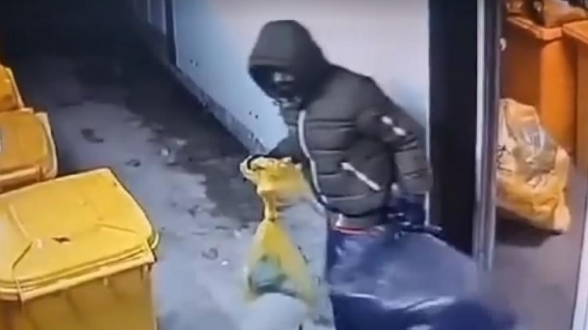 Momentul cand un barbat fura 3 picioare dintr un spital bucurestean Hotul e de negasit