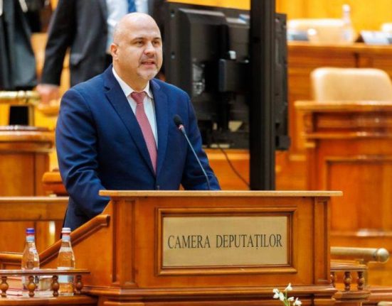 Parlamentarul USR care si a retras semnatura pentru suspendarea lui Iohannis raspunde lui Simion De fapt am impulsionat SOS