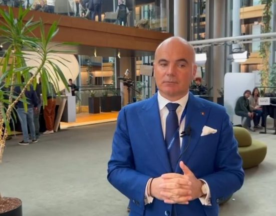 Rares Bogdan afirma ca nu are vina pentru campania PNL de pe TikTok care il sustine pe Georgescu Campania a fost trolata
