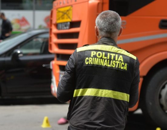 Un copil de 2 ani a murit la spital dupa ce s a accidentat in casa ingrijitoarei in Medgidia