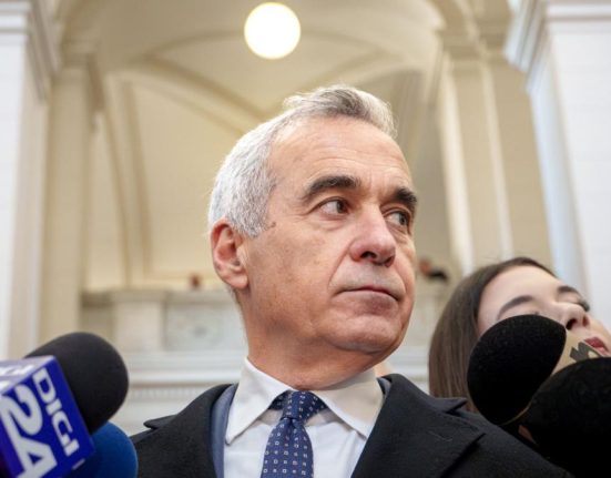 Calin Georgescu ii santajeaza cu inregistrari pe Predoiu Vlase si Hellvig Sa fie atenti sa nu mai continue
