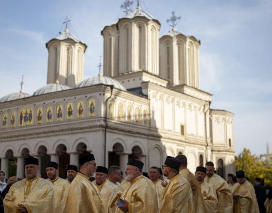 Cine sunt cei 16 sfinti canonizati marti