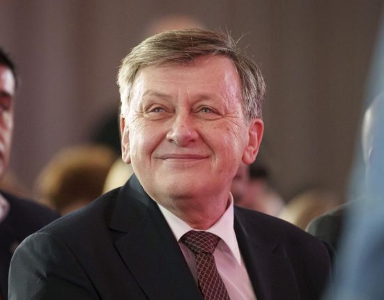 Crin Antonescu O demisie a presedintelui Iohannis nu ar aduce instabilitate o suspendare da