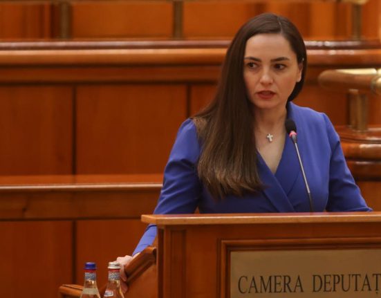 Cum dezinformeaza sefa POT Anamaria Gavrila despre legea dronelor