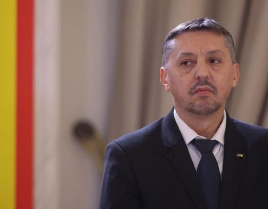 Daniel David Multi copii nu vorbesc corect romana