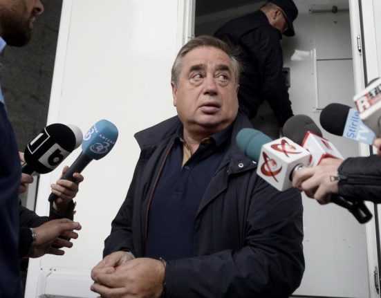 Ionel Rusen omul lui Georgescu cautat pentru escrocherii ar fi fugit din tara Ioan Niculae Aveam informatii ca ar fi prin Italia