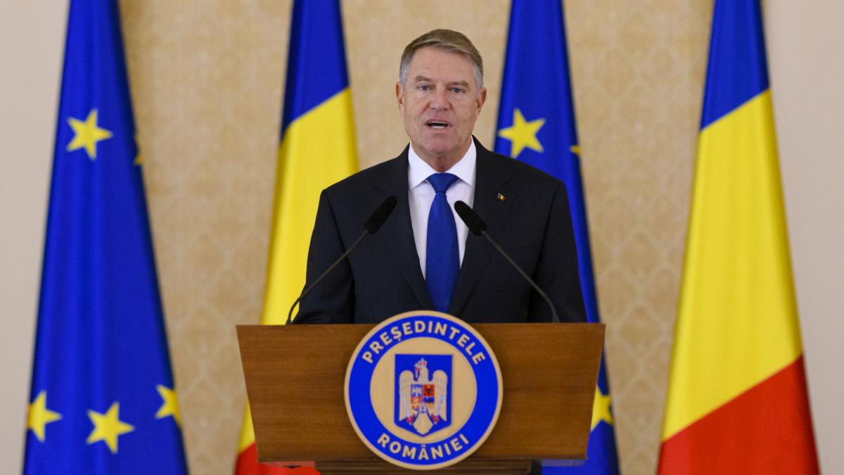 POT a depus iar in Parlament cererea si semnaturile pentru suspendarea presedintelui Klaus Iohannis