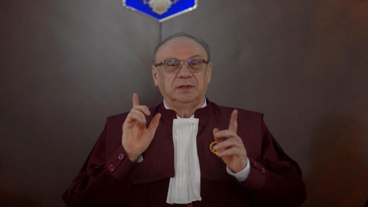 Presedintele CCR despre anularea alegerilor Daca un pahar e otravit iei altul