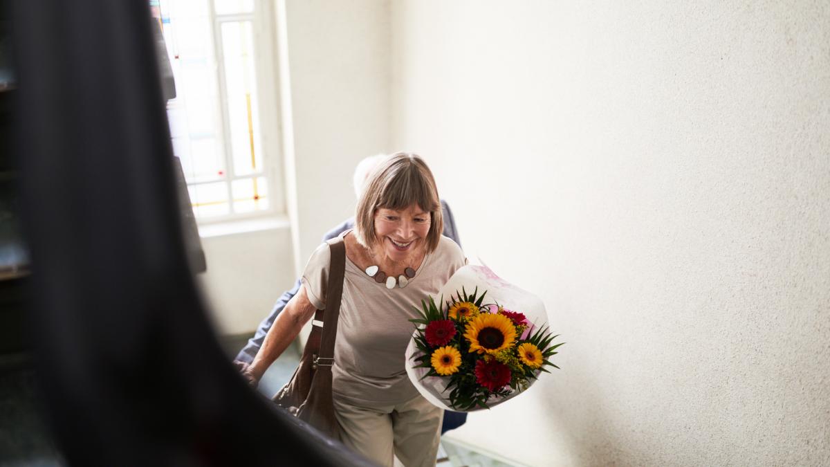 Propunerea lui Fechet pentru angajatii Romsilva la pensionare flori pentru doamne strangeri de mana pentru domni