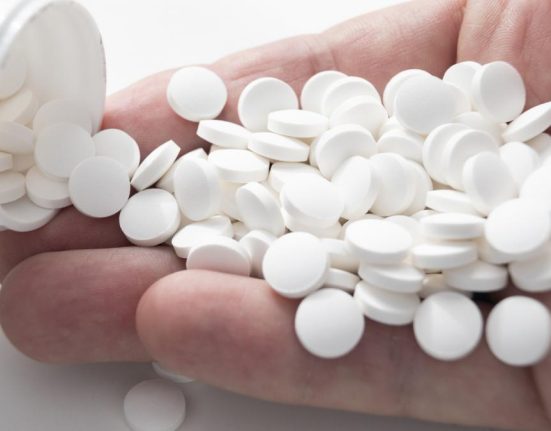 Provocarea Paracetamol de pe TikTok avertismentul medicului Mihai Craiu