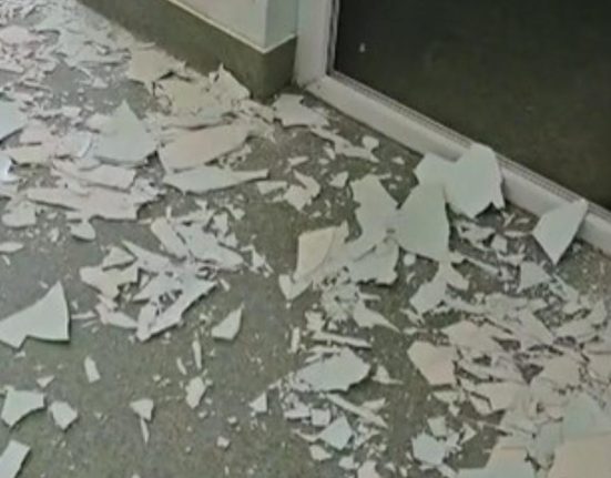 Tavanul Sectiei de Boli Infectioase din Vrancea sa prabusit