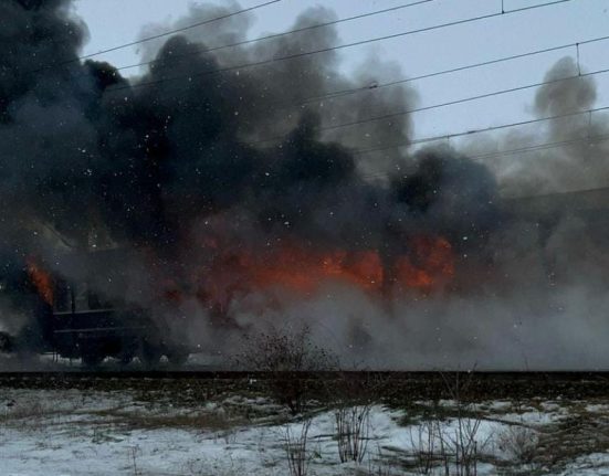 Tren de calatori in flacari in Olt Plan Rosu activat