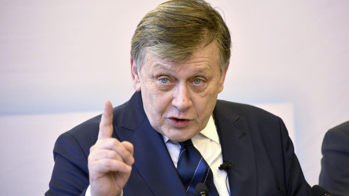 Crin Antonescu Georgescu este un candidat al Rusiei Mi se pare surprinzator ca atator romani li sa urat cu binele