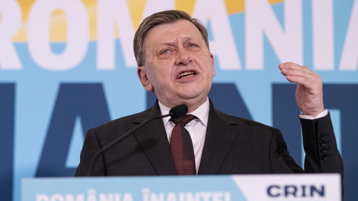 Deputatul PNL Ionel Bogdan Crin Antonescu singurul candidat pentru un presedinte puternic