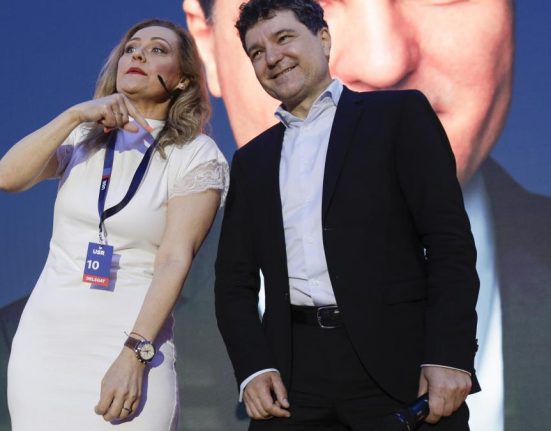 Elena Lasconi despre Nicusor Dan El scade eu cresc Romania are nevoie de curaj