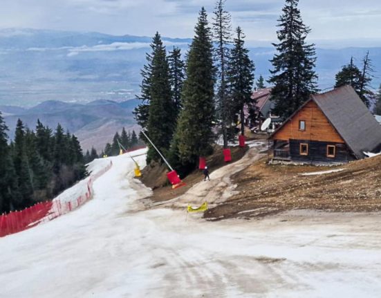 Final de sezon la schi in Romania Partiile din Poiana Brasov s au inchis mai devreme