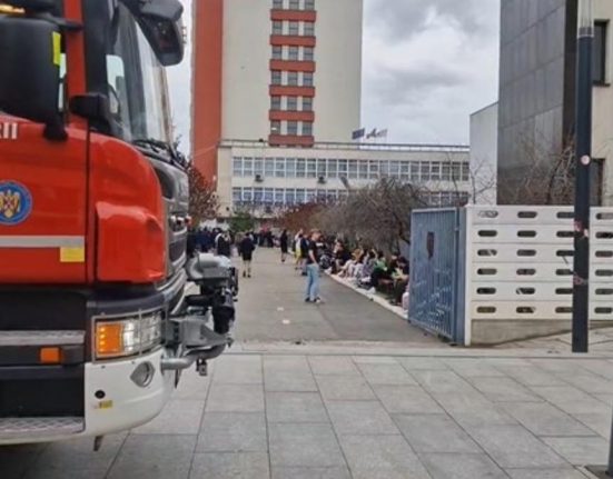 Incendiu intr un camin studentesc din Cluj 130 evacuati