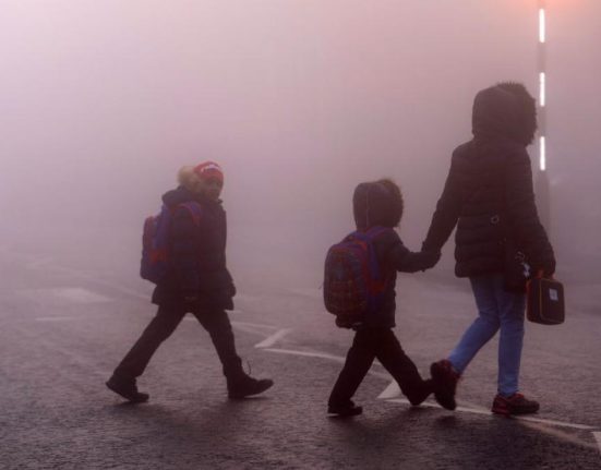 Meteorologii anunta ploi fulgere grindina si coduri de ceata