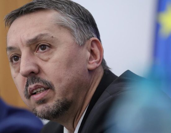Ministerul Educatiei lanseaza proiect pilot pentru AI in scoli