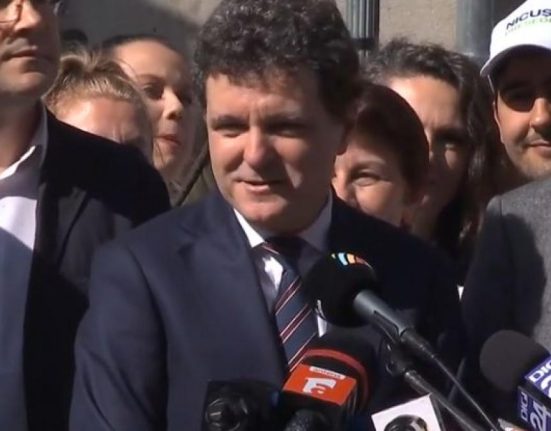 Nicusor Dan si a depus candidatura la prezidentiale Nu ma voi retrage Respect decizia USR daca merge cu Lasconi