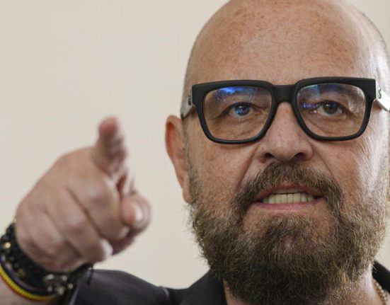 Piedone anunta controale la bijuterii Ce aveti nu e aur pur