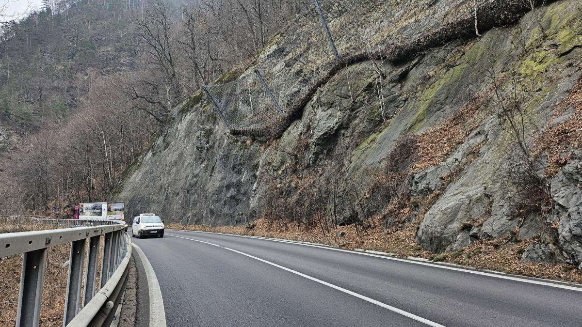 Restrictii de trafic pe Valea Oltului timp de o luna Circulatia va fi inchisa total pe perioade Cand incepe