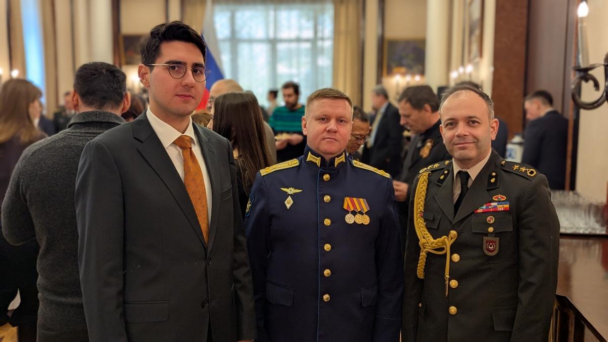 SRU Romanii acuzati de tradare au organizat grupari paramilitare si au cerut sprijin diplomatilor rusi
