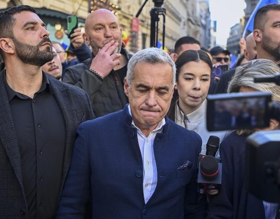 Sedinta la CCR Sesizari impotriva lui Calin Georgescu