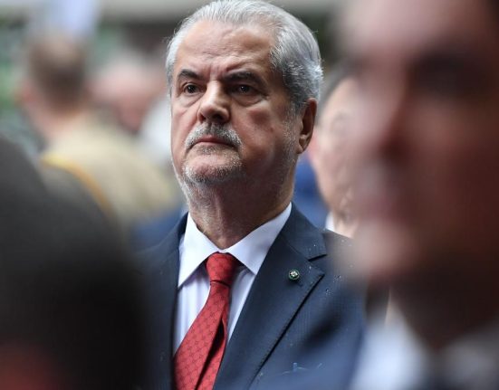 Adrian Nastase despre scandalul Lasconi USR Este o tradare dar Elena Lasconi nu avea sanse sa intre in turul doi