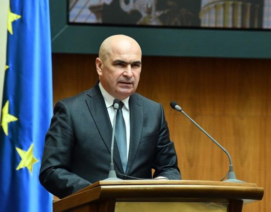 Bolojan Trebuie sa continuam modernizarea Armatei prin majorarea treptata a bugetului si achizitia de tehnica avansata
