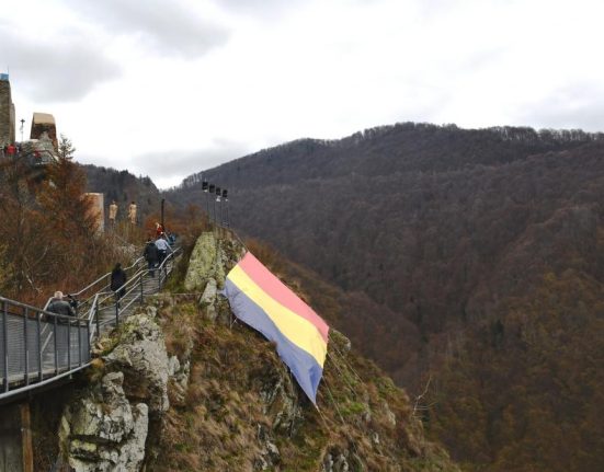 Cetatea lui Vlad Tepes din Arges redeschisa dupa renovari