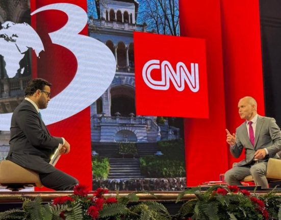 Daniel Funeriu despre retrageri Propunerea lui Nicusor Dan ofenseaza romanii
