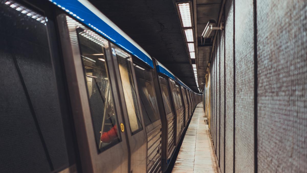 Explozie la metrou in Baneasa muncitor ranit