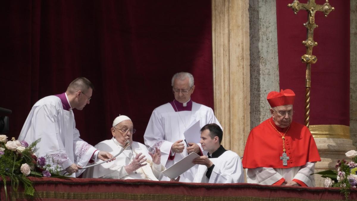 Moment emotionant la Vatican Papa Francisc a binecuvantat multimea