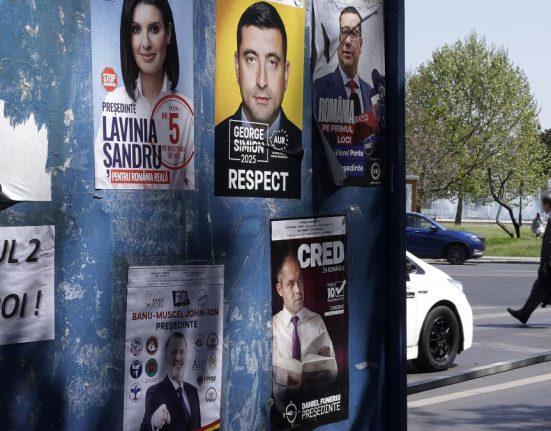 Politico Victoria lui George Simion ar destabiliza Romania