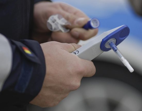 Politist din Baicoi testat antidrog voluntar pozitiv
