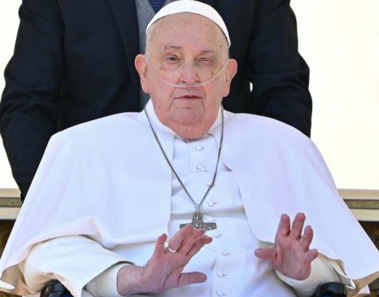 Prima aparitie a Papei Francisc dupa externare