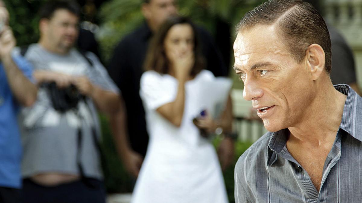 Prima reactie a lui Jean Claude Van Damme dupa reclamatia la DIICOT pentru relatii cu romance traficate