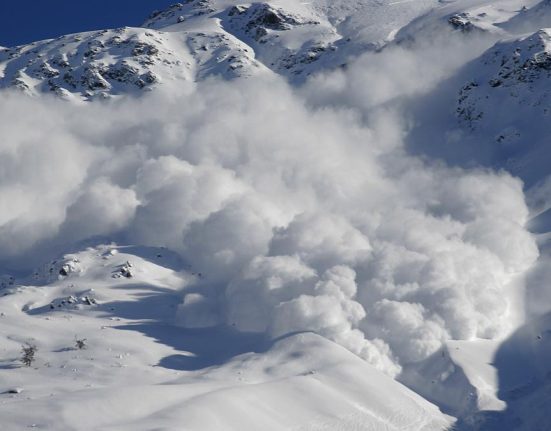 Risc major de avalanse in Bucegi Fagaras Calimani