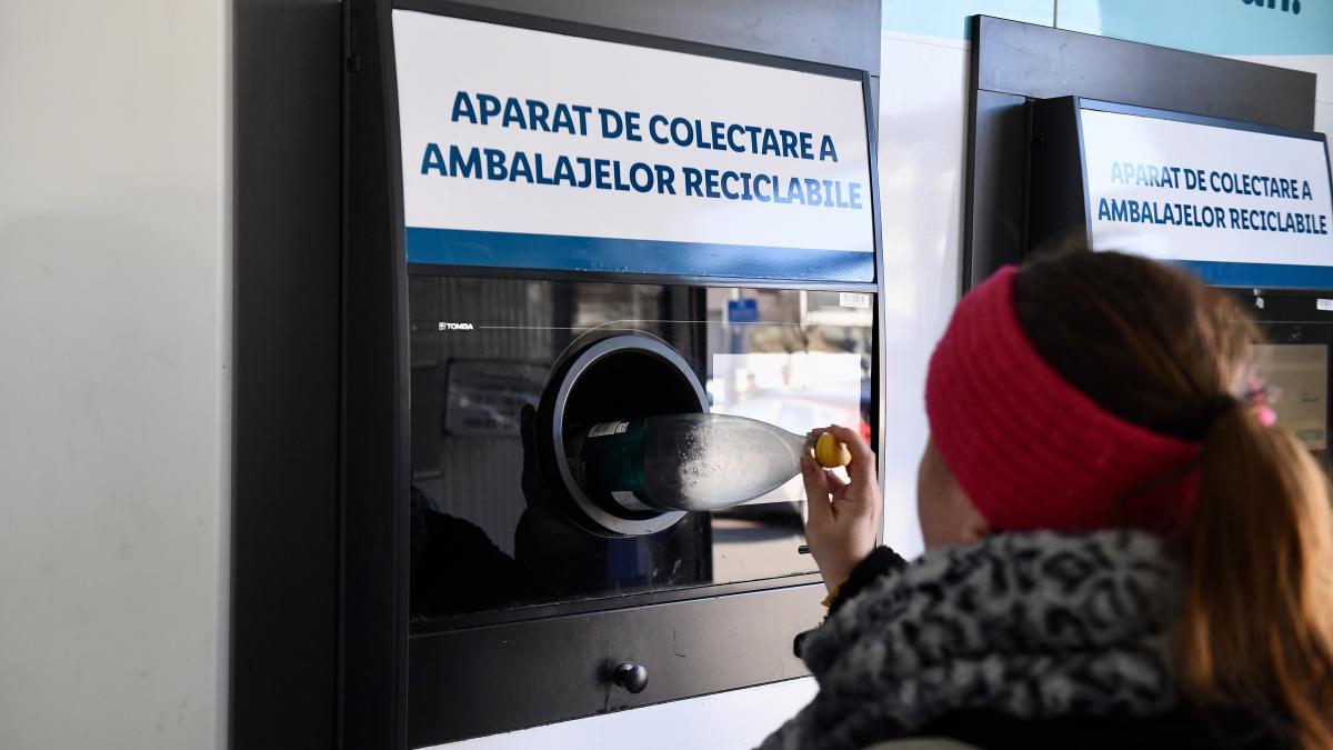 Romanii au returnat peste un miliard de ambalaje SGR Se recicleaza 75