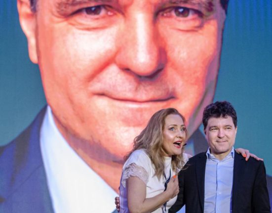 Scantei intre Lasconi si Dan despre puciul din USR Nicusor viclean copil de casa