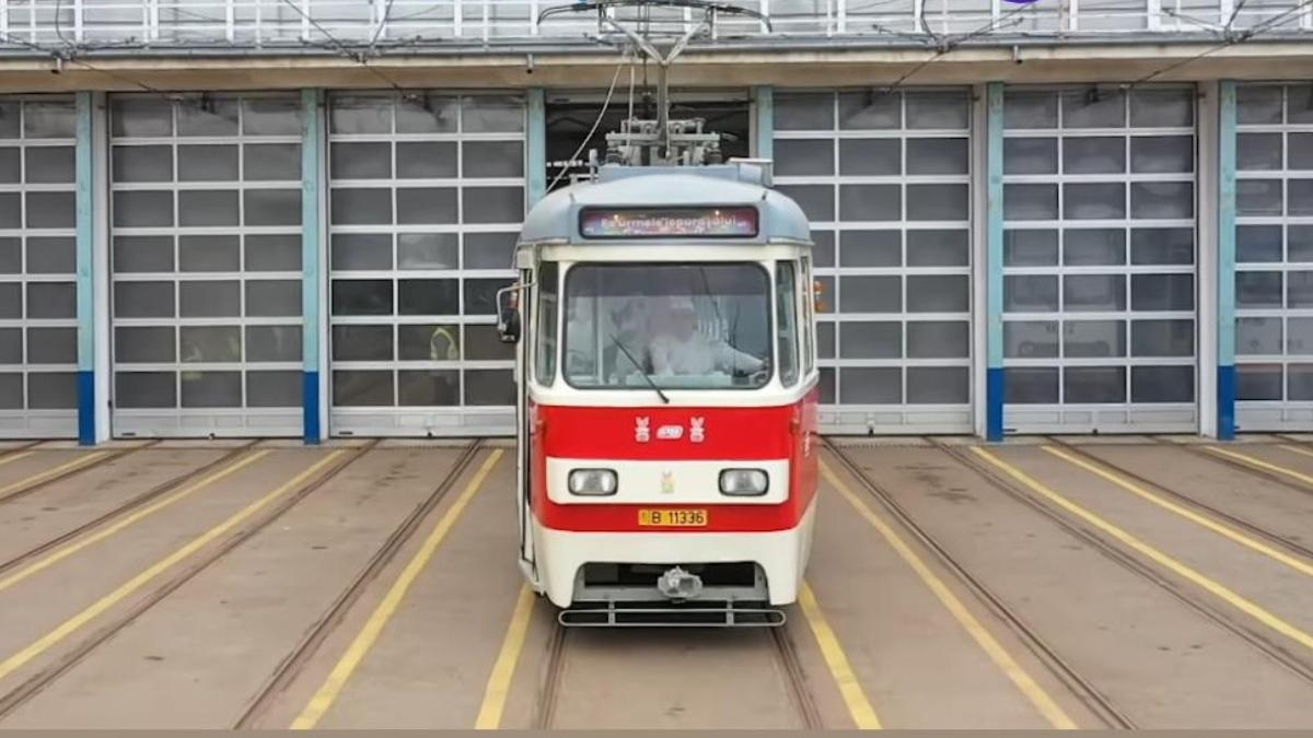Tramvaiul Iepurasului circula joi pe linia 10 Bucuresti
