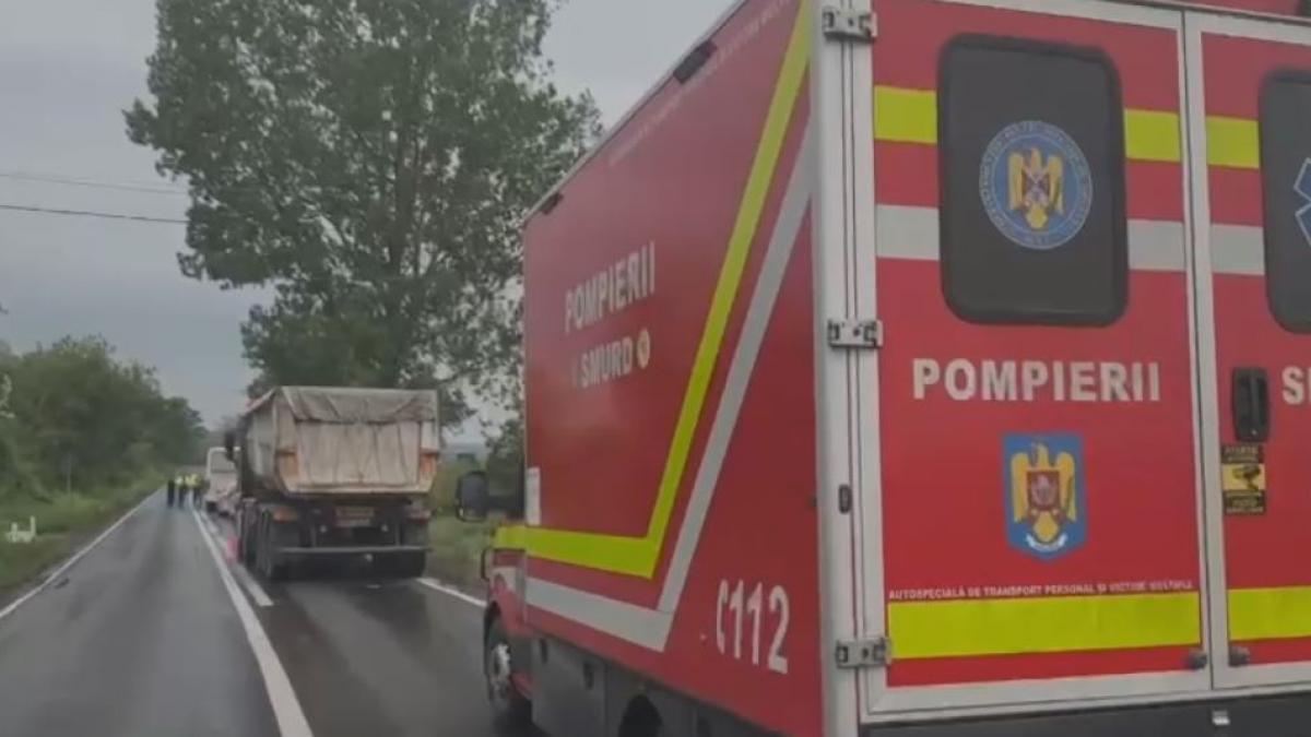 Accident grav in Tulcea Autocar cu 20 pasageri ciocnit de TIR