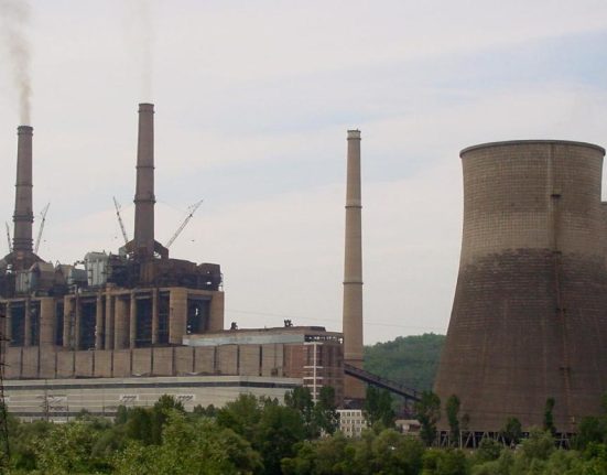 Burduja Romania nu va inchide termocentralele pe carbune