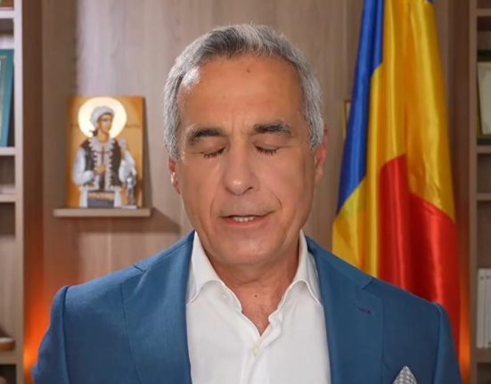Calin Georgescu despre demnitate si puterea poporului invincibil